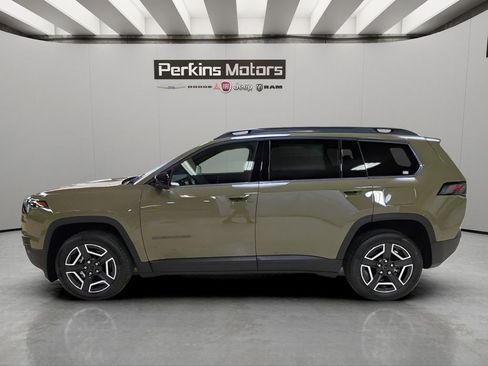 New 2026 Jeep Cherokee Laredo AWD/4WD image 5