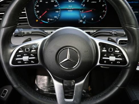 Used 2022 Mercedes-Benz GLE 350 4MATIC w/ Premium Package image 16