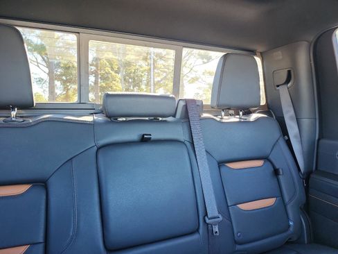 Certified 2024 GMC Sierra 2500 AT4 w/ AT4 Premium Plus Package image 11