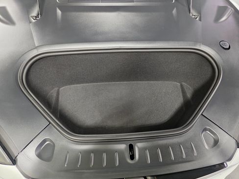 Used 2023 Tesla Model S Standard Range image 39