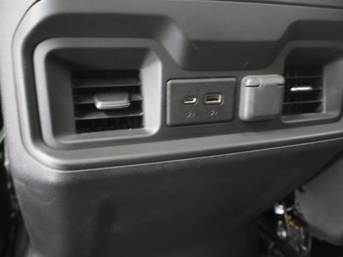 Used 2022 Chevrolet Silverado 2500 LT w/ Z71 Sport Edition image 38