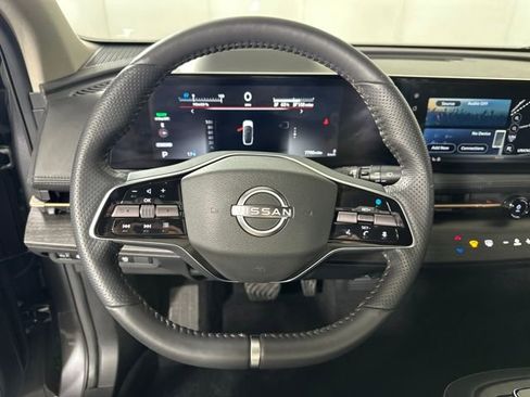Used 2023 Nissan Ariya AWD image 14