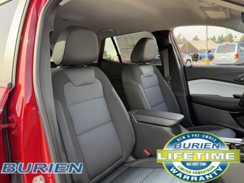 New 2026 Chevrolet Trax LT w/ Driver Confidence Package image 20