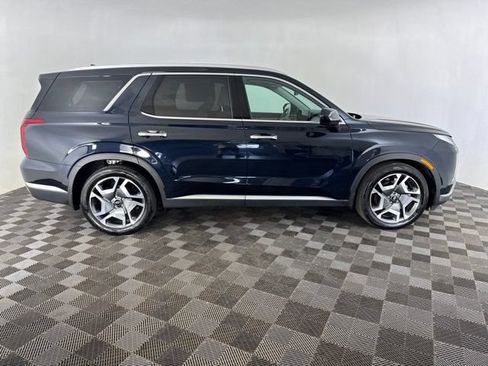 Used 2023 Hyundai Palisade Limited AWD/4WD image 6