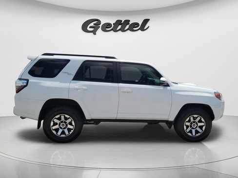 Certified 2023 Toyota 4Runner TRD Off-Road Premium w/ Moonroof Package AWD/4WD image 4