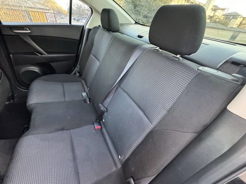 Used 2013 MAZDA MAZDA3 i Sport image 14