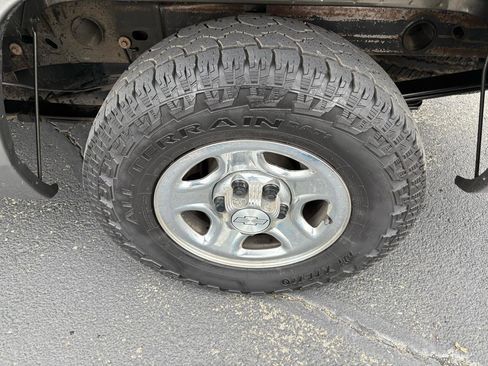 Used 2002 Chevrolet Silverado 1500 LS w/ Heavy Duty Suspension Pkg image 9