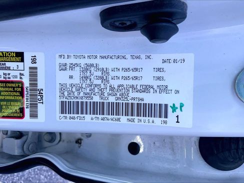 Used 2019 Toyota Tacoma TRD Sport image 29