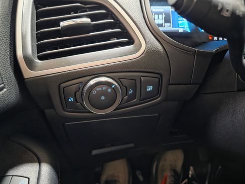 Used 2024 Ford Edge SE w/ Black Appearance Package AWD/4WD image 33