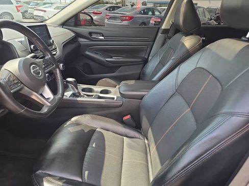 Used 2022 Nissan Altima 2.0 SR FWD image 25