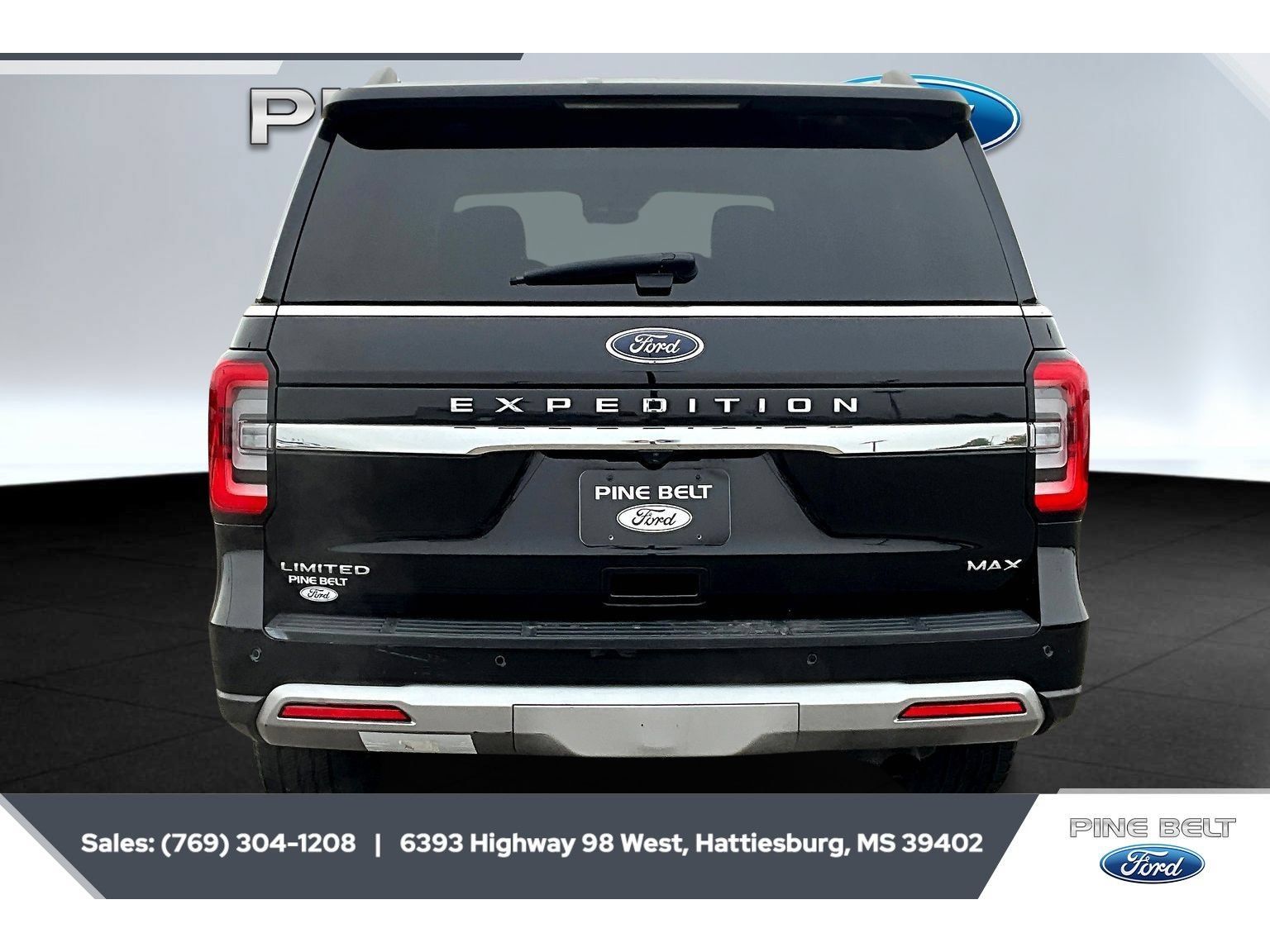 Used 2024 Ford Expedition Max Limited RWD image 4