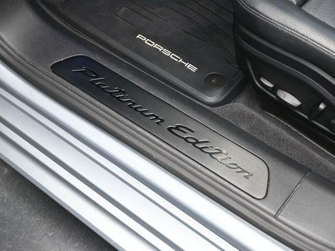 Certified 2023 Porsche Panamera 4 Platinum Edition image 14