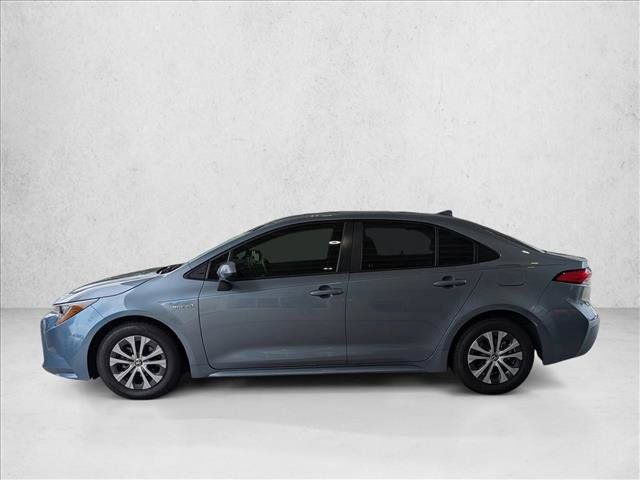Used 2021 Toyota Corolla LE FWD image 2