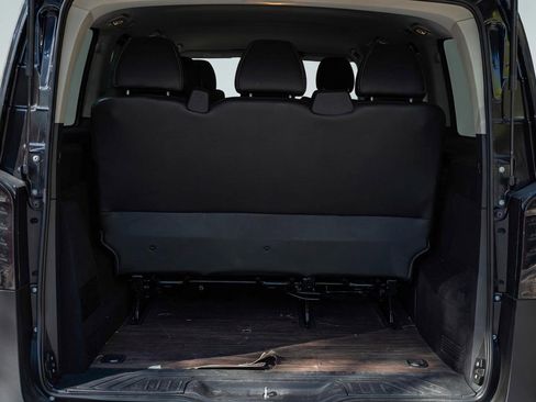 Used 2016 Mercedes-Benz Metris Passenger image 12