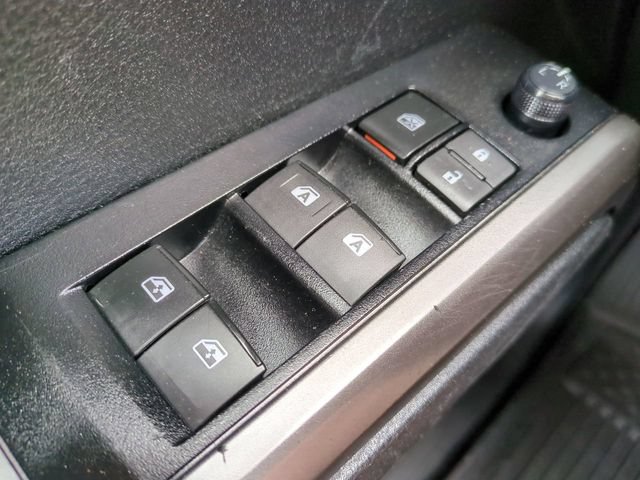 Used 2023 Toyota Tacoma SR5 w/ Technology Package AWD/4WD image 22