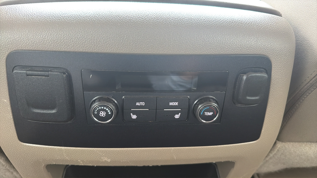 Used 2019 GMC Yukon XL SLT AWD/4WD image 20