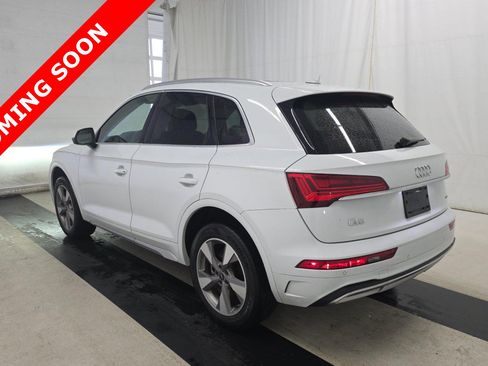 Used 2023 Audi Q5 2.0T Premium w/ Convenience Package AWD/4WD image 4