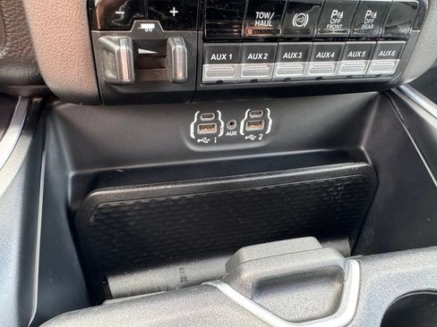 Used 2020 RAM 3500 Big Horn w/ Night Edition AWD/4WD image 21