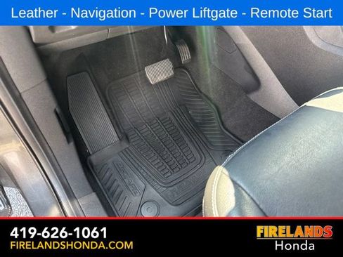 Used 2019 Ford Escape Titanium FWD image 16