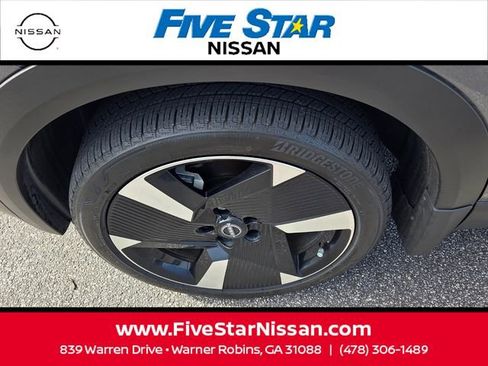 Used 2025 Nissan Kicks SR w/ Illumination Package FWD image 18