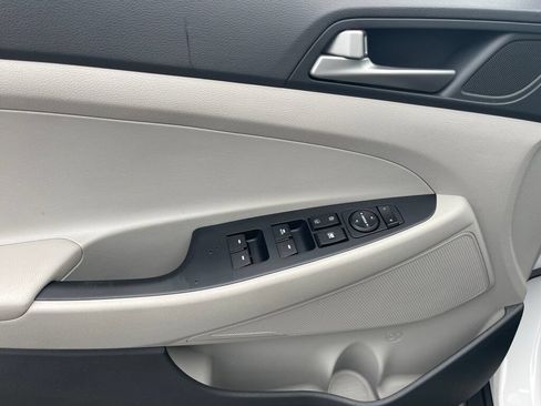 Used 2018 Hyundai Tucson Value AWD/4WD image 8