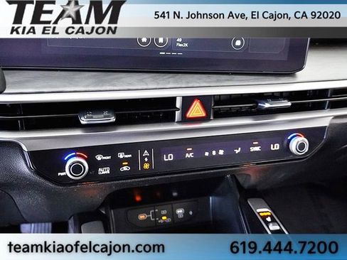Certified 2024 Kia Sorento X-Line EX AWD/4WD image 32