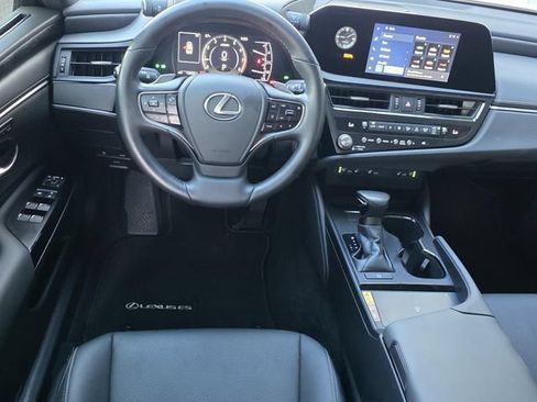Certified 2025 Lexus ES 350 w/ Premium Package FWD image 11