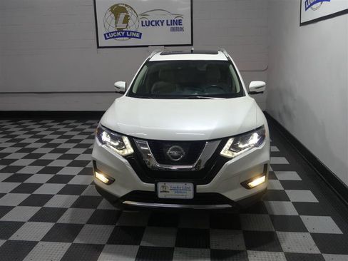 Used 2017 Nissan Rogue SL w/ SL Premium Package AWD/4WD image 3
