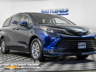 Used 2021 Toyota Sienna XLE
