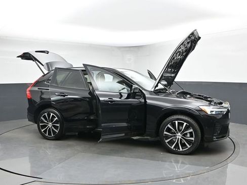 Used 2023 Volvo XC60 B5 Plus w/ Climate Package AWD/4WD image 53