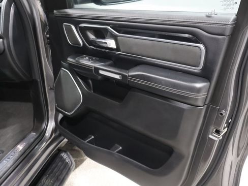 Used 2022 RAM 1500 Laramie AWD/4WD image 23