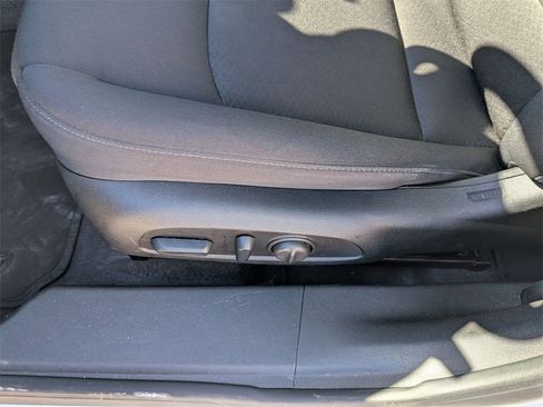 Used 2024 Chevrolet Malibu LT image 14