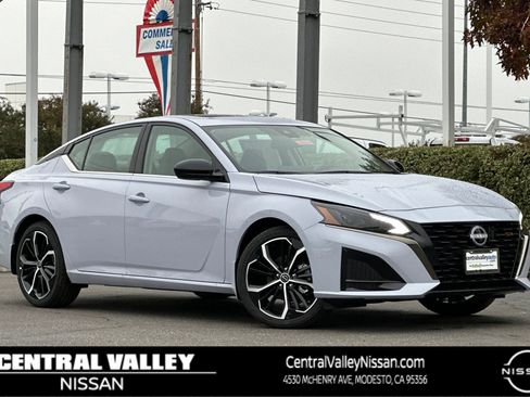 New 2025 Nissan Altima 2.5 SR image 1