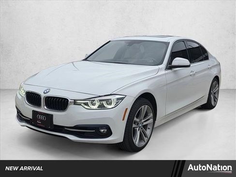 Used 2018 BMW 330i Sedan w/ Premium Package RWD image 1