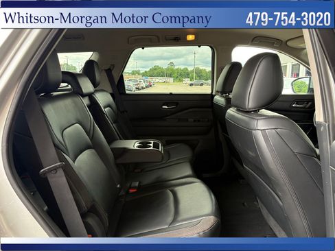 Used 2023 Nissan Pathfinder SL FWD image 34