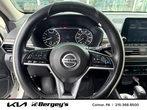Used 2021 Nissan Altima 2.5 SL FWD image 11