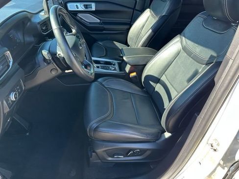 Used 2020 Ford Explorer ST w/ ST Street Pack image 23