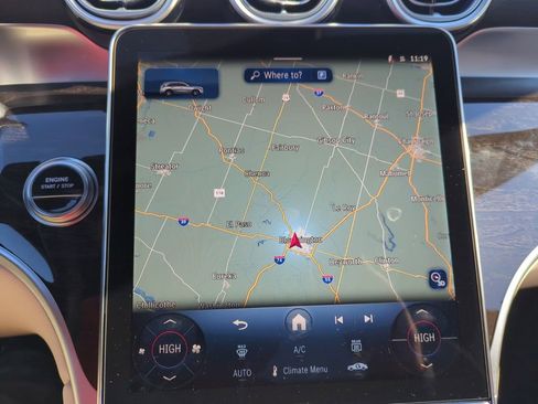 New 2025 Mercedes-Benz GLC 350e 4MATIC image 24