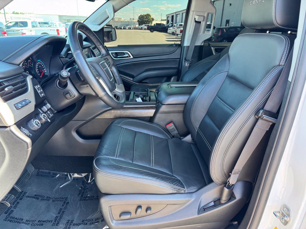Used 2018 GMC Yukon XL Denali w/ Open Road Package AWD/4WD image 12