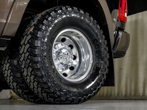Used 2024 RAM 3500 Limited w/ Towing Technology Group AWD/4WD image 55