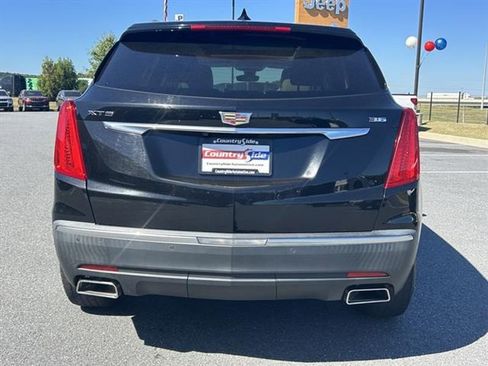 Used 2017 Cadillac XT5 Luxury w/ Driver Awareness Package image 7