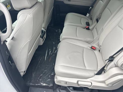 New 2026 Honda Odyssey EX-L image 16