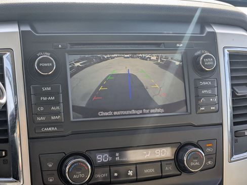 Used 2016 Nissan Titan SV image 24