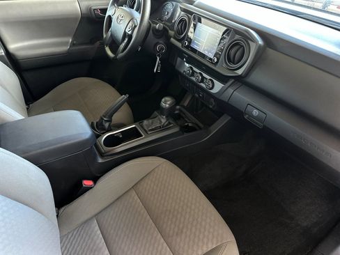 Used 2022 Toyota Tacoma SR image 14