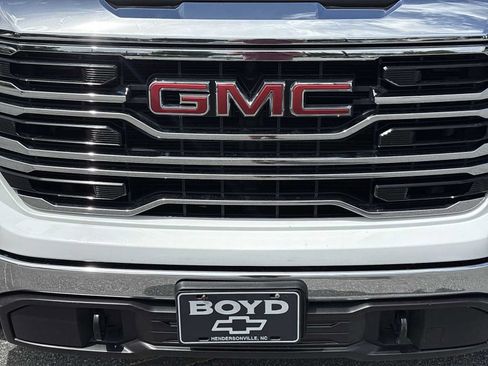 Used 2025 GMC Sierra 1500 SLT AWD/4WD image 31