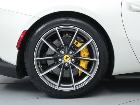 Certified 2022 Ferrari 812 GTS RWD image 37