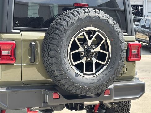 New 2026 Jeep Wrangler Unlimited Rubicon AWD/4WD image 5
