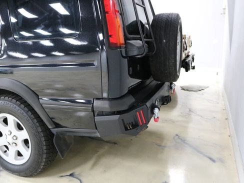 Used 2004 Land Rover Discovery HSE image 8