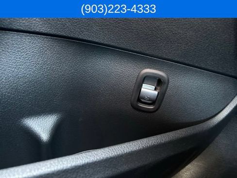 Used 2025 Mercedes-Benz C 300 Sedan image 16