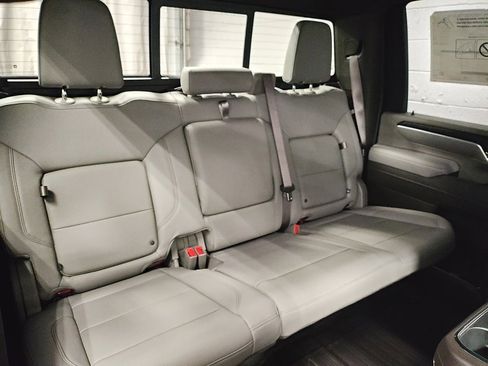 New 2026 GMC Sierra 2500 SLT image 11